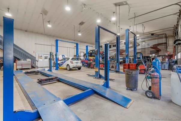 Garage, Interior