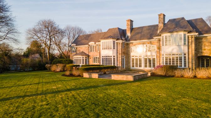 Backyard, Exterior, Facade, French Provincial
