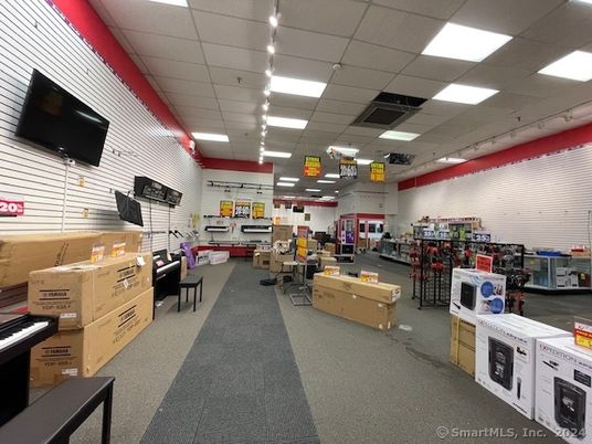 Game Room, Interior, Recessed Lighting