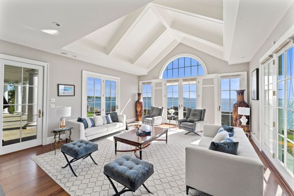 Interior, Living room, Recessed Lighting, Water, Wood Texture Flooring