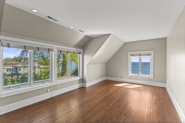 Empty room, Interior, Recessed Lighting, Water, Wood Texture Flooring