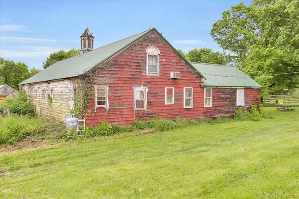 Backyard, Exterior, Facade, Log Home
