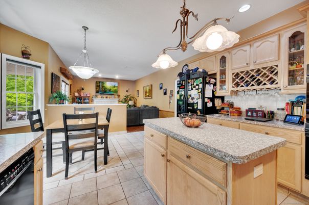 Dining room, Interior, Kitchen, Living room, Pendant Lights, Recessed Lighting