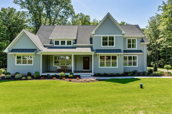 Exterior, Facade, Farmhouse