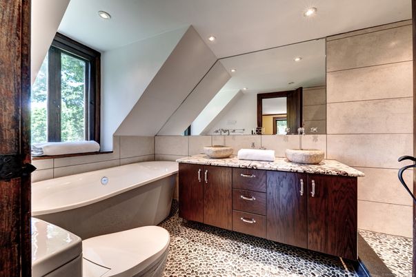 Bathroom, Dual Sink Vanities, Free Standing Baths, Interior, Recessed Lighting