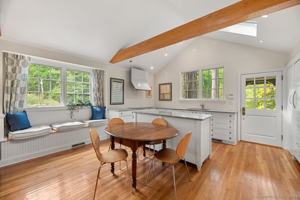 Dining room, Interior, Living room, Recessed Lighting, Wooden Beams, Wood Texture Flooring
