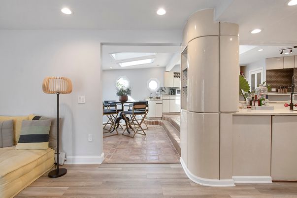 Dining room, Interior, Kitchen, Recessed Lighting, Wood Texture Flooring