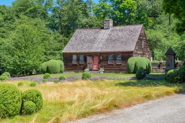 Backyard, Exterior, Facade, Cape Cod