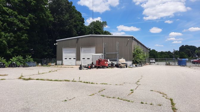 Backyard, Detached Garage, Exterior