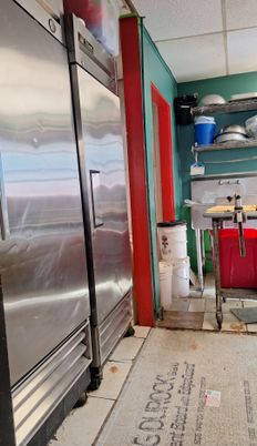 Interior, Stainless Steel Appliances