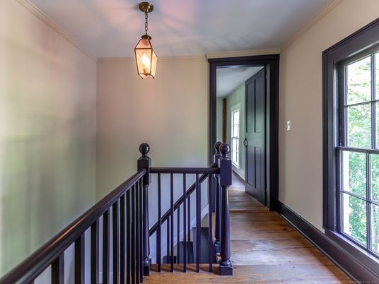 Interior, Pendant Lights, Wood Texture Flooring