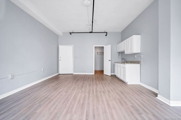 Empty room, Interior, Pendant Lights, Wood Texture Flooring