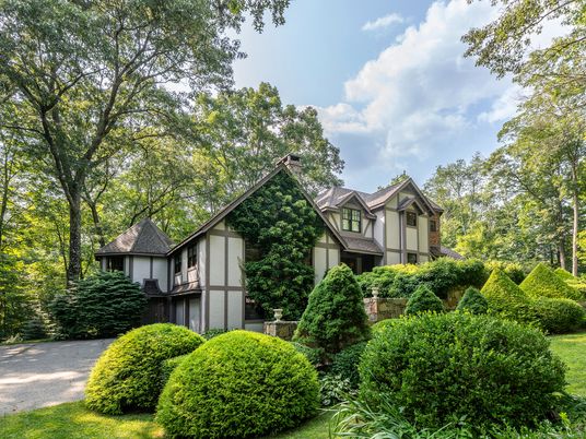 Exterior, Facade, Tudor Revival