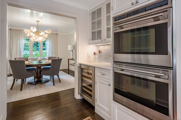 Dining room, Interior, Kitchen, Stainless Steel Appliances, Wood Texture Flooring