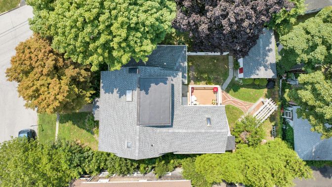 Exterior, Drone