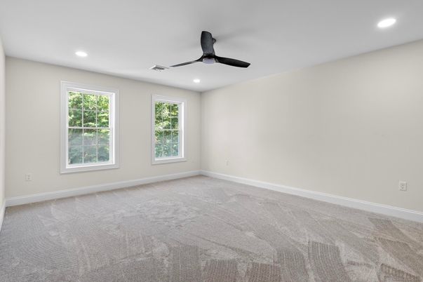 Empty room, Interior, Recessed Lighting