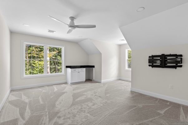 Empty room, Interior, Recessed Lighting