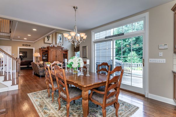 Chandelier, Dining room, Interior, Living room, Recessed Lighting, Wood Texture Flooring