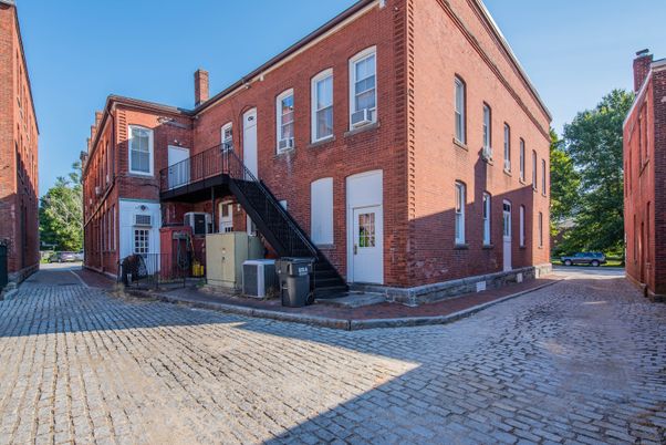 Exterior, Facade, Brick Facade, Rowhouse