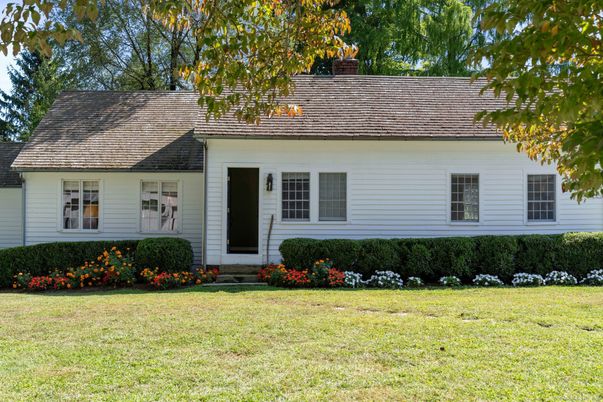 Exterior, Facade, Cape Cod