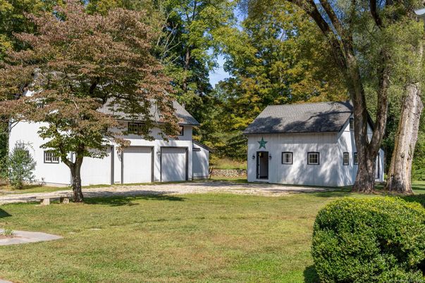 Backyard, Detached Garage, Exterior