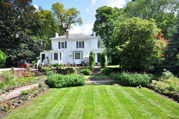 Backyard, Exterior, Facade, Georgian