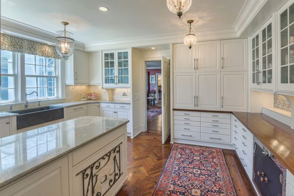 Chandelier, Interior, Kitchen, Pendant Lights, Recessed Lighting, Wood Texture Flooring