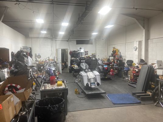 Fitness Equipment, Interior, Recessed Lighting