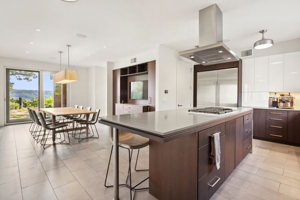 Dining room, Interior, Kitchen, Pendant Lights, Recessed Lighting, Stainless Steel Appliances