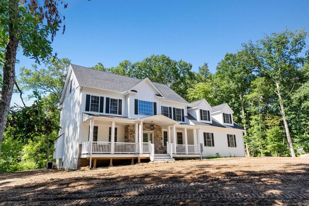 Exterior, Facade, Farmhouse