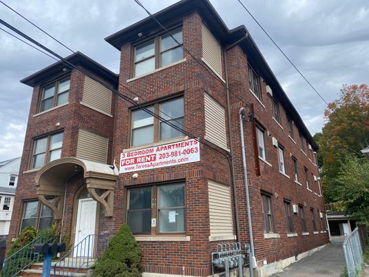 Exterior, Facade, Brick Facade, Rowhouse