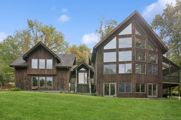 Exterior, Facade, A Frame