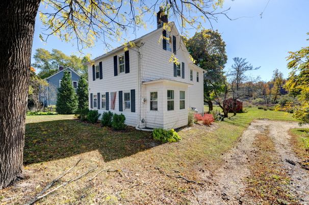 Backyard, Exterior, Facade, Farmhouse