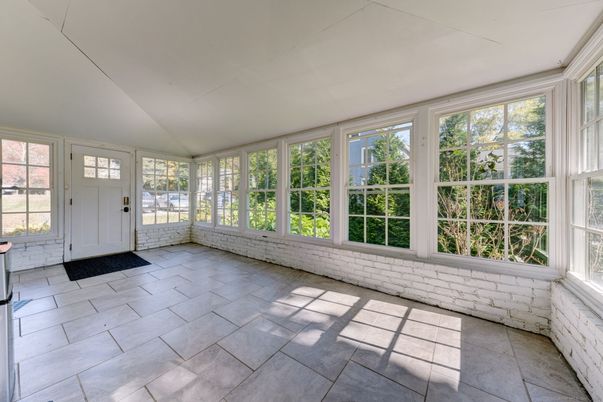 Empty room, Interior, Sun Room