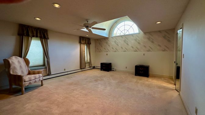 Empty room, Interior, Recessed Lighting
