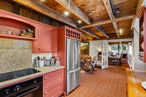 Dining room, Interior, Kitchen, Stainless Steel Appliances, Wooden Beams, Wooden Ceilings