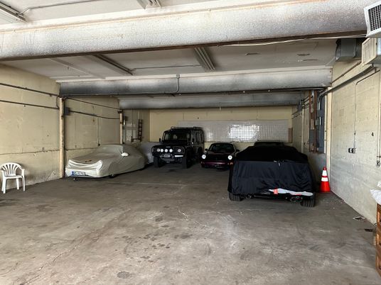 Garage, Interior
