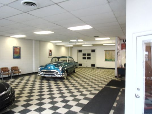 Garage, Interior, Recessed Lighting