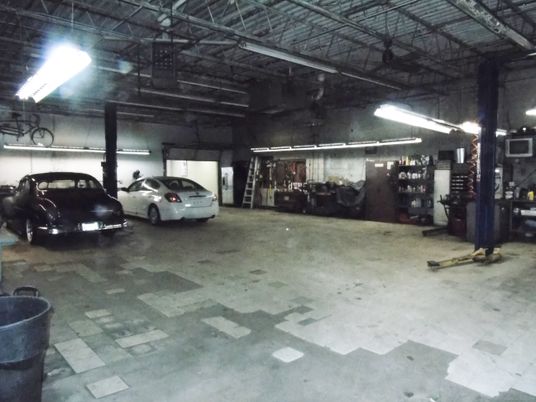 Garage, Interior