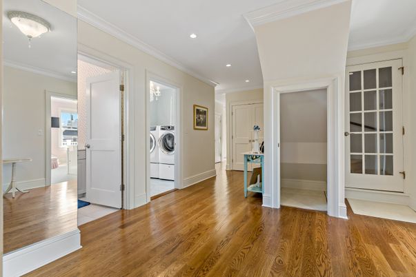 Interior, Recessed Lighting, Utility Closets, Washer, Wood Texture Flooring