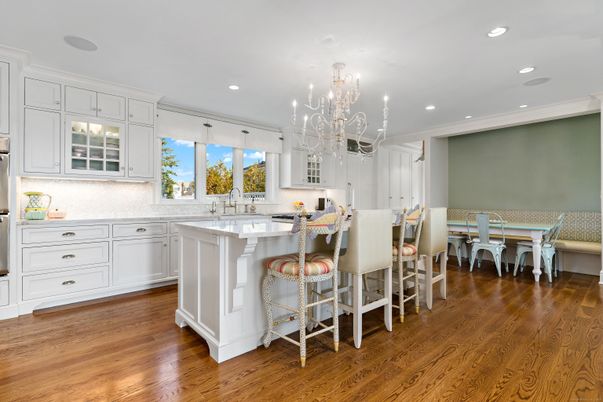 Chandelier, Dining room, Interior, Kitchen, Recessed Lighting, Wood Texture Flooring