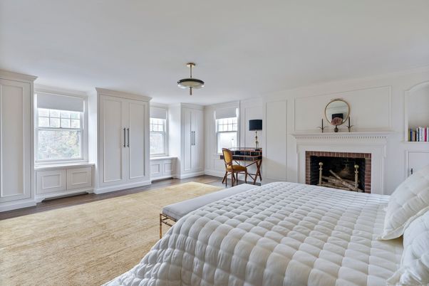 Bedroom, Dining room, Fireplace, Interior