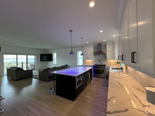 Interior, Kitchen, Living room, Pendant Lights, Recessed Lighting, Stainless Steel Appliances, Wood Texture Flooring