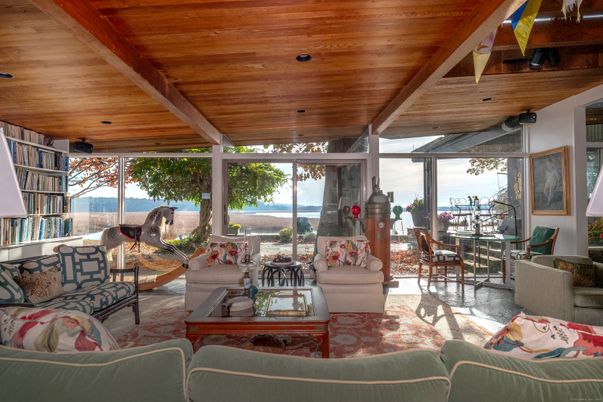 Interior, Living room, Recessed Lighting, Sun Room, Wooden Beams, Wooden Ceilings