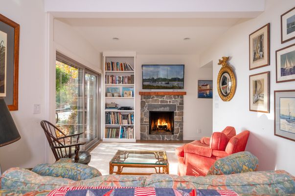 Fireplace, Interior, Living room