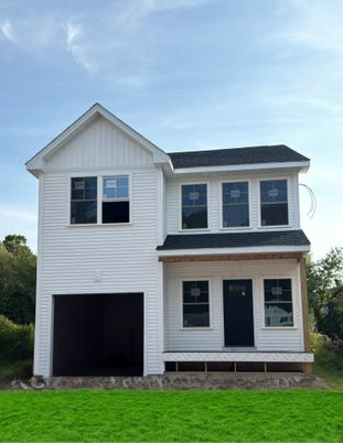 Attached, Exterior, Facade, Farmhouse