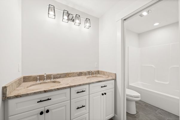 Bathroom, Dual Sink Vanities, Interior, Recessed Lighting