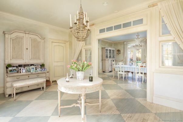 Chandelier, Dining room, Interior, Recessed Lighting