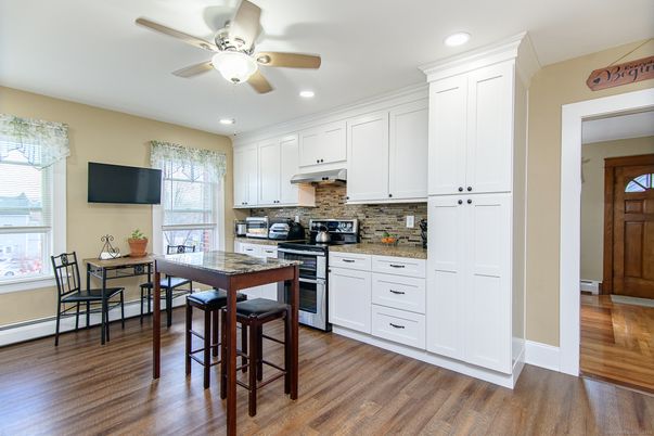 Dining room, Interior, Kitchen, Recessed Lighting, Wood Texture Flooring