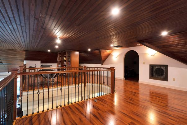 Interior, Recessed Lighting, Wooden Ceilings, Wood Texture Flooring